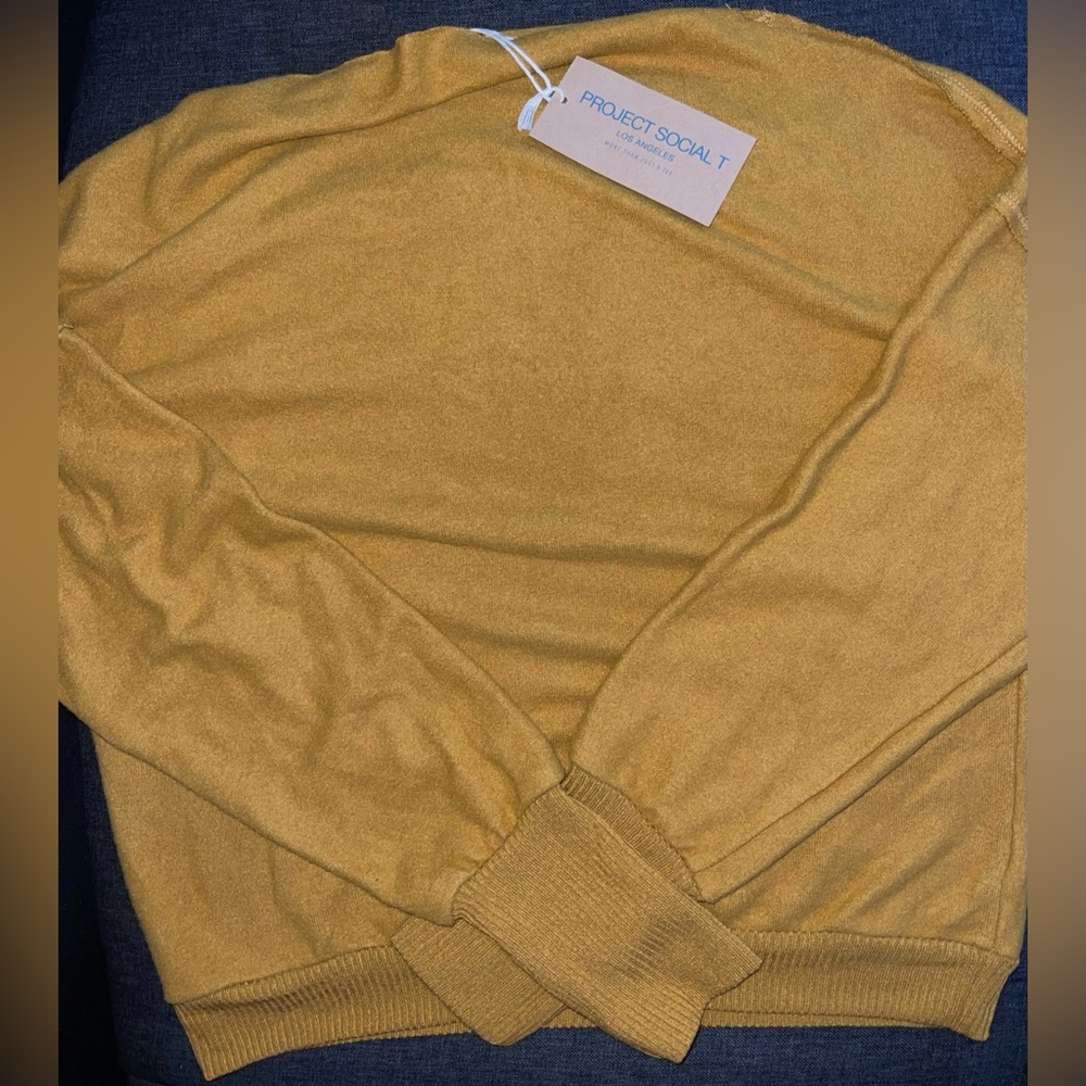 Project Social T women’s sweater nwt